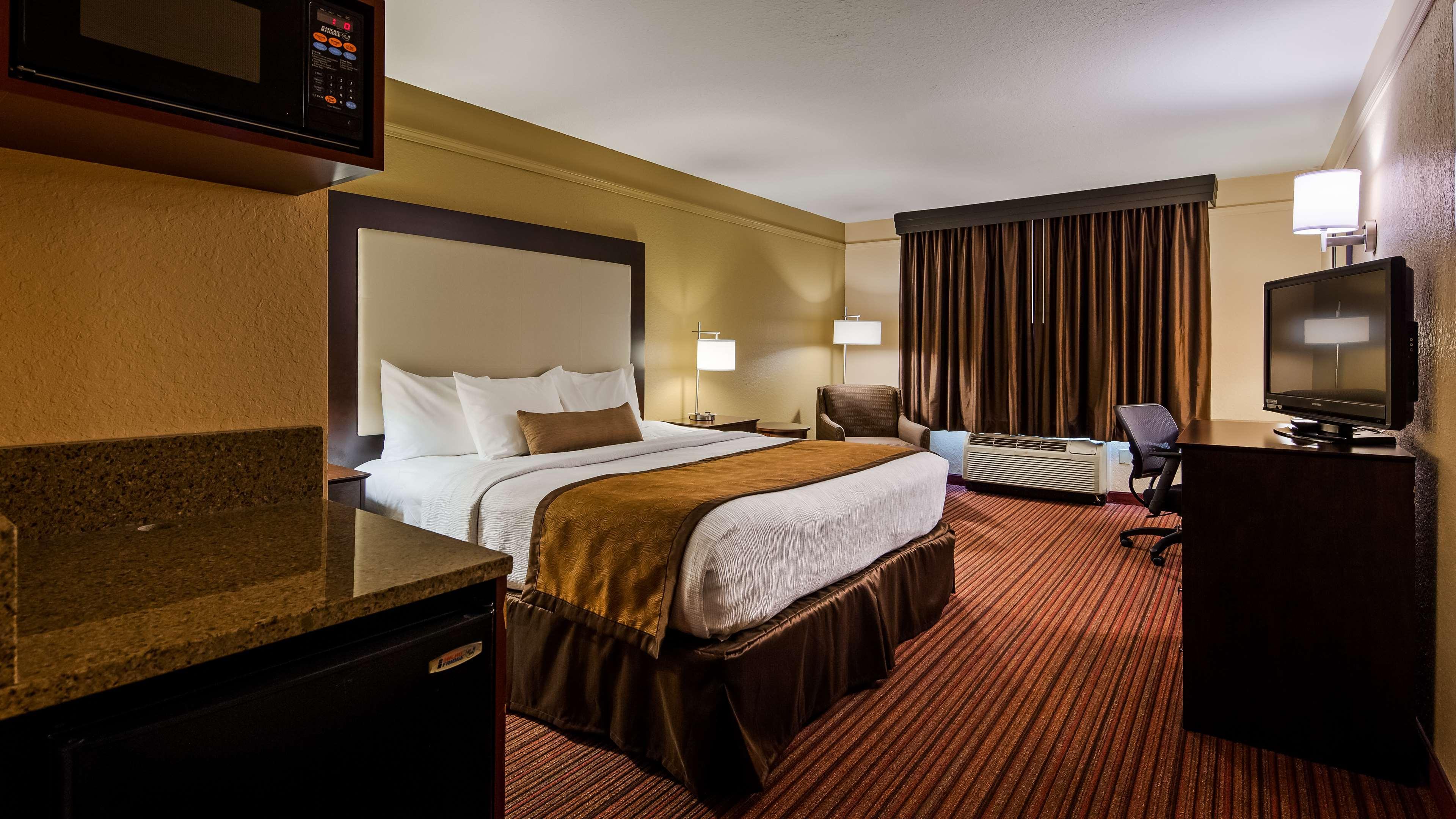 Best Western Plus Strawberry Inn & Suites Knoxville Eksteriør billede
