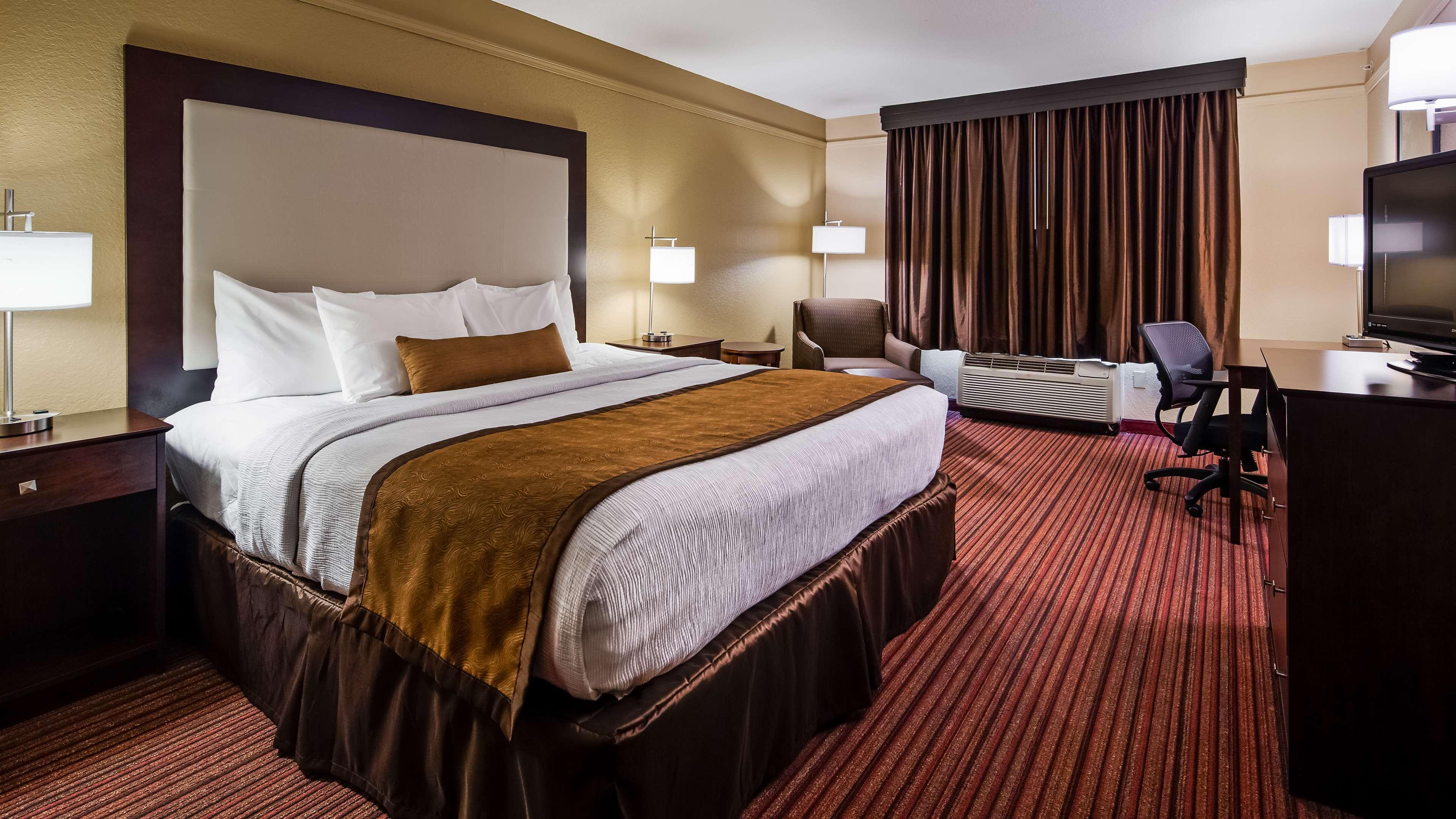 Best Western Plus Strawberry Inn & Suites Knoxville Eksteriør billede