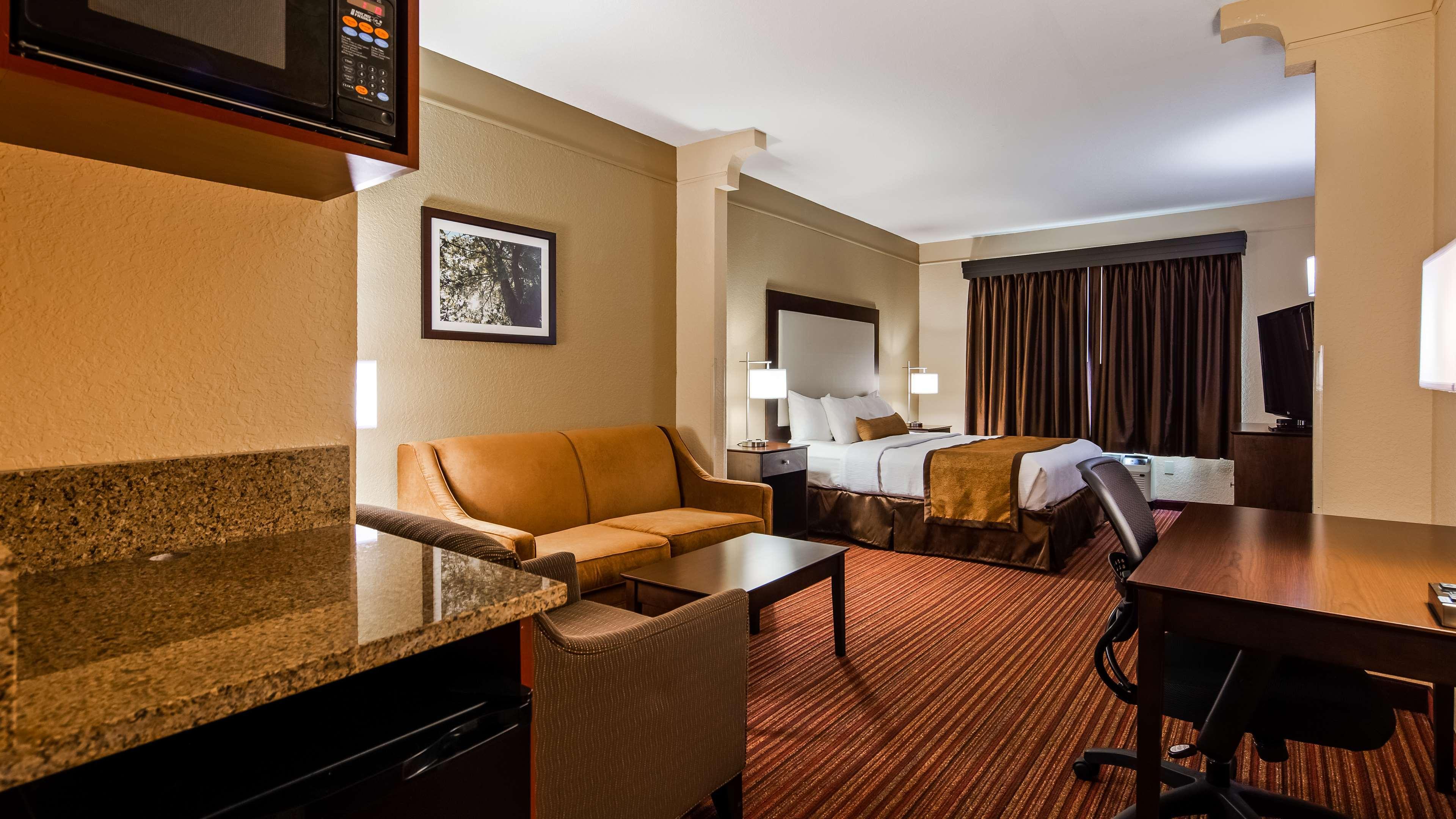 Best Western Plus Strawberry Inn & Suites Knoxville Eksteriør billede