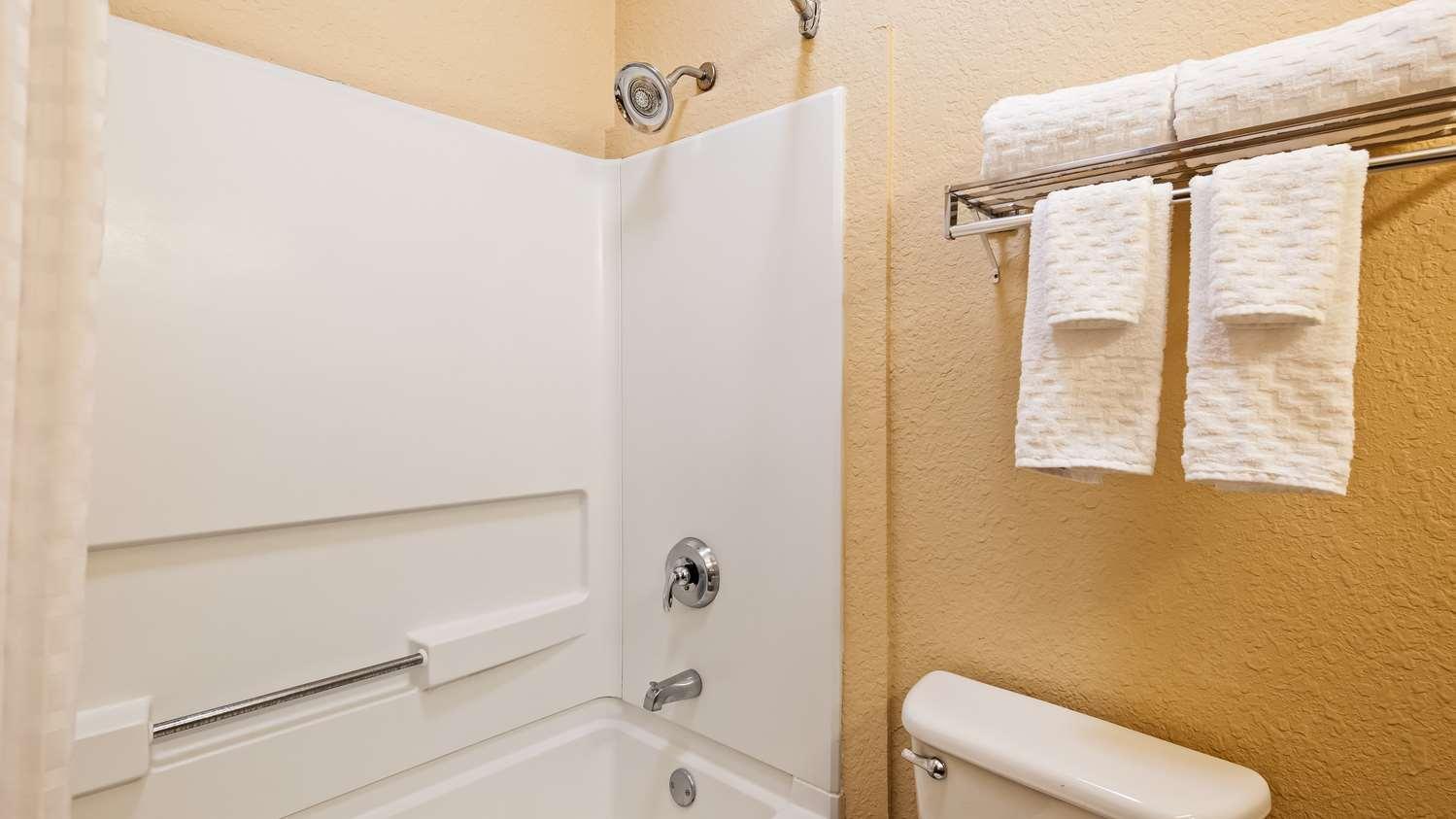 Best Western Plus Strawberry Inn & Suites Knoxville Eksteriør billede