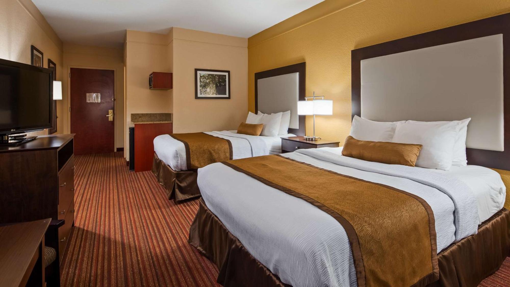Best Western Plus Strawberry Inn & Suites Knoxville Eksteriør billede
