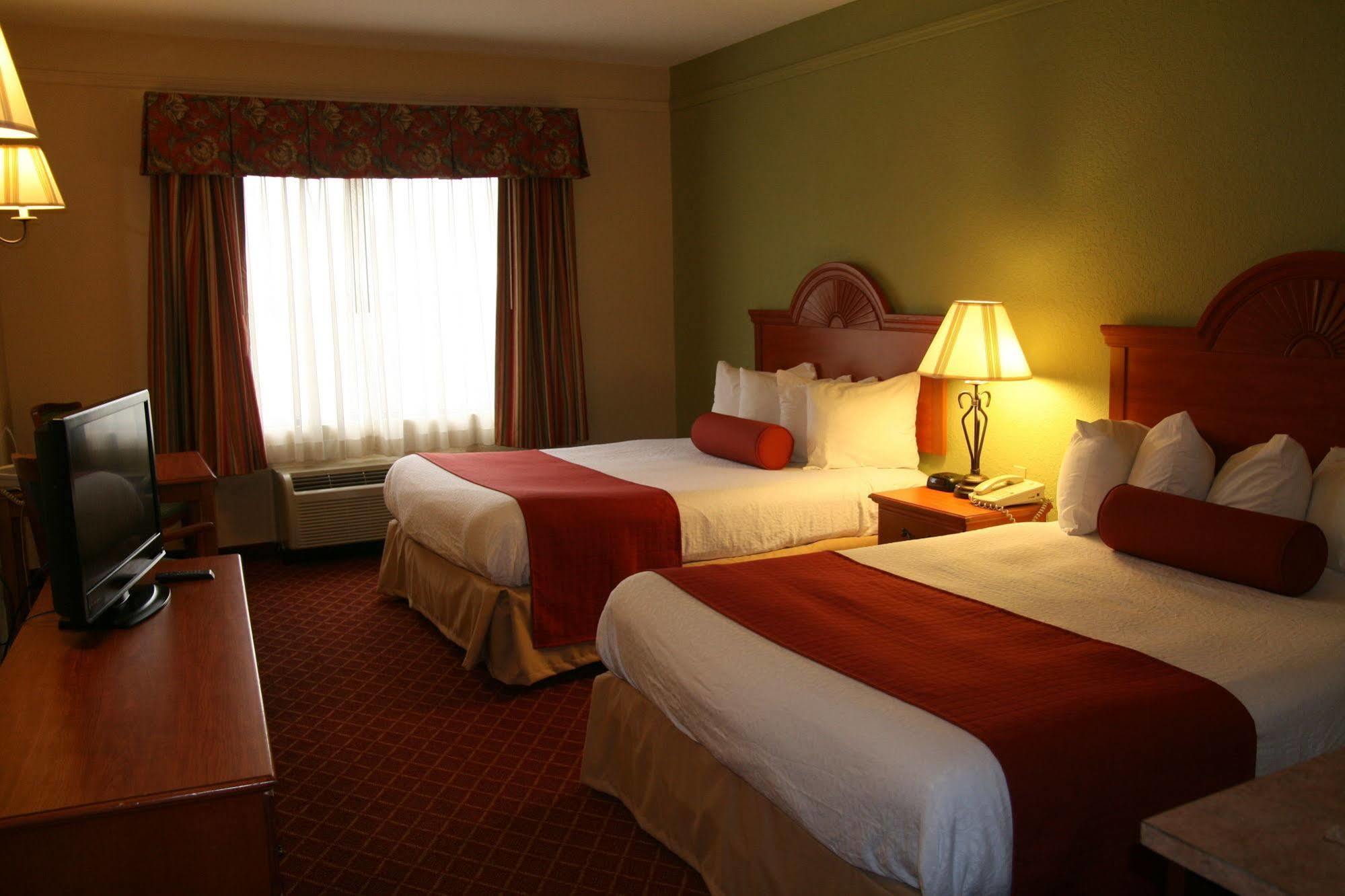 Best Western Plus Strawberry Inn & Suites Knoxville Eksteriør billede