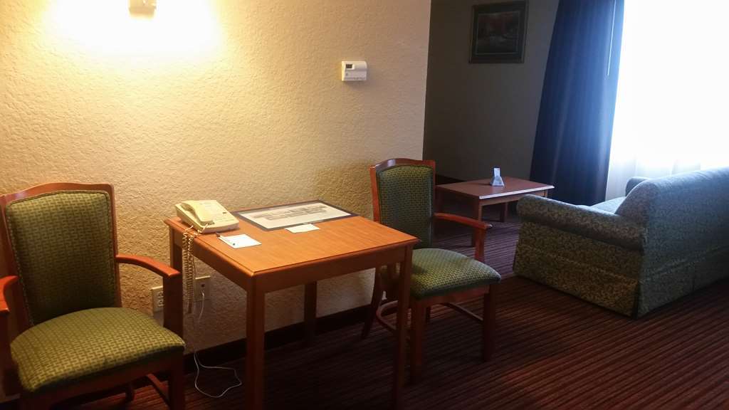 Best Western Plus Strawberry Inn & Suites Knoxville Værelse billede