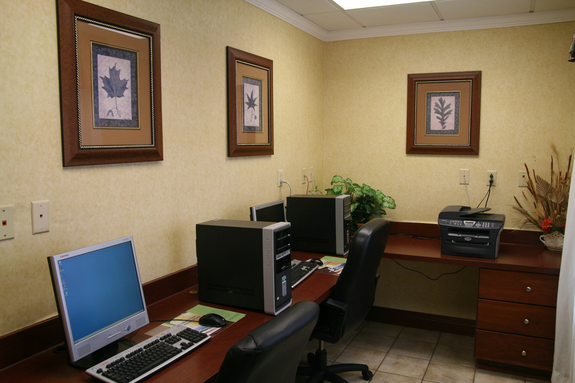 Best Western Plus Strawberry Inn & Suites Knoxville Eksteriør billede