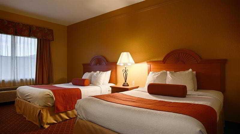 Best Western Plus Strawberry Inn & Suites Knoxville Eksteriør billede